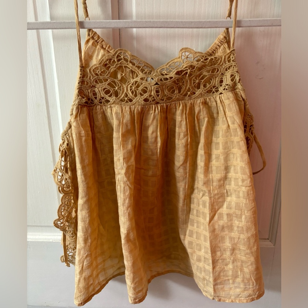 american eagle tan open side tank top (XS)